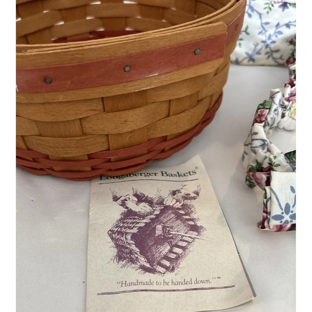 Longaberger‎ 1995 Round Basket with Leather Handles, Floral & Plastic Insert